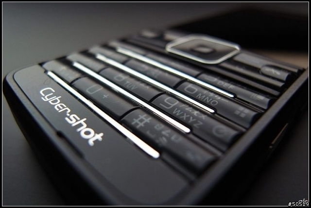 [尊爵的光芒]   Sony Ericsson -Cyber-shot __C901  (新增實拍照片)