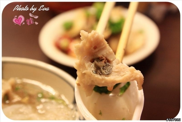 [美食] 非常道地的台南府城美食-肉羹、浮水魚羹