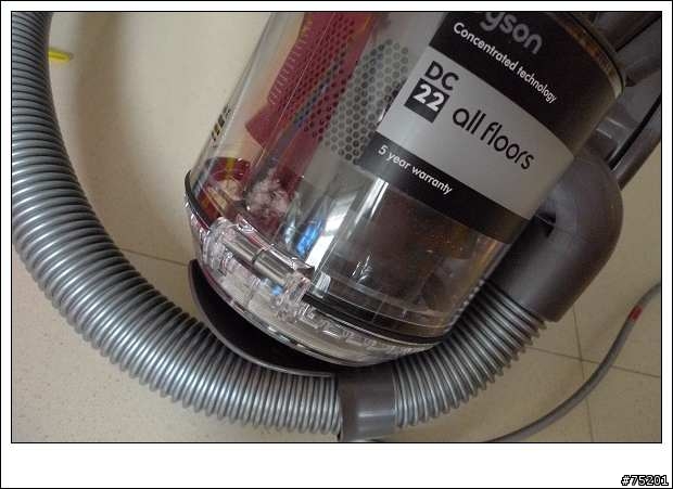 Dyson DC22 all floor 心路歷程加開箱文