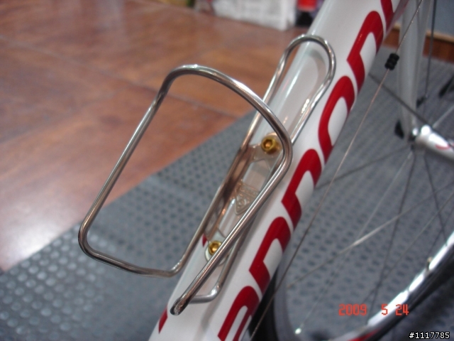 世代交替 頂著先的CINELLI --LITTLE WING 光榮退役 ---太座的CANNONDALE  09年CAAD9