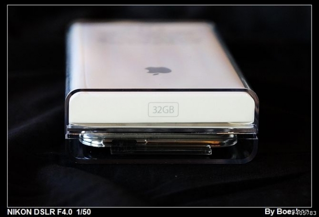 遲來的開箱... iPod Touch, MacBook