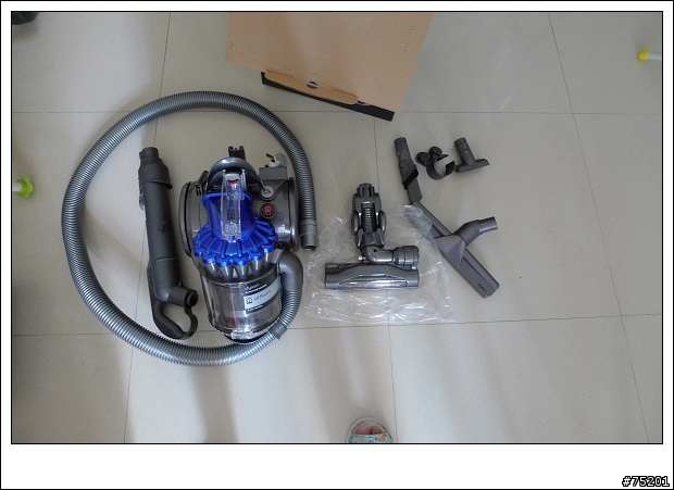 Dyson DC22 all floor 心路歷程加開箱文