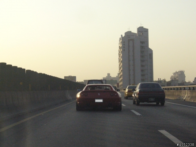 高雄 Ferrari 355