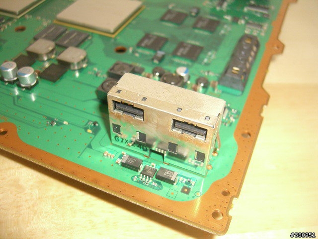 [分享] PS3 過保後..讀不到片子怎麼辦? 自己動手拆 [拆裝流程]