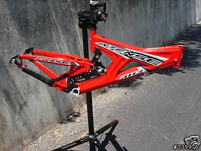 請教REAR SHOCK長行程的車架...請喜歡FR跟DH的車友請進