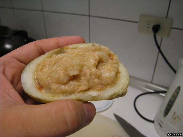 簡單點心～不用去夜市也能吃到的鮪魚焗烤馬鈴薯！