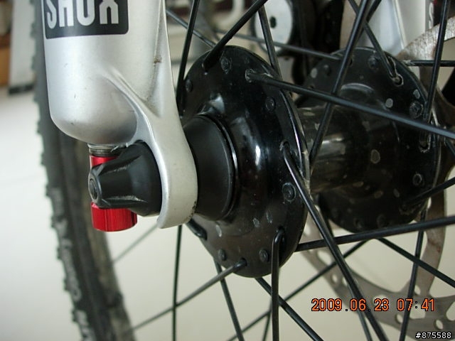 求救 : Anthem S 前叉自行更換為 Rock Shox SID Race