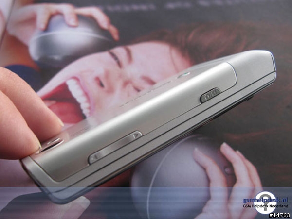 Sony Ericsson T715