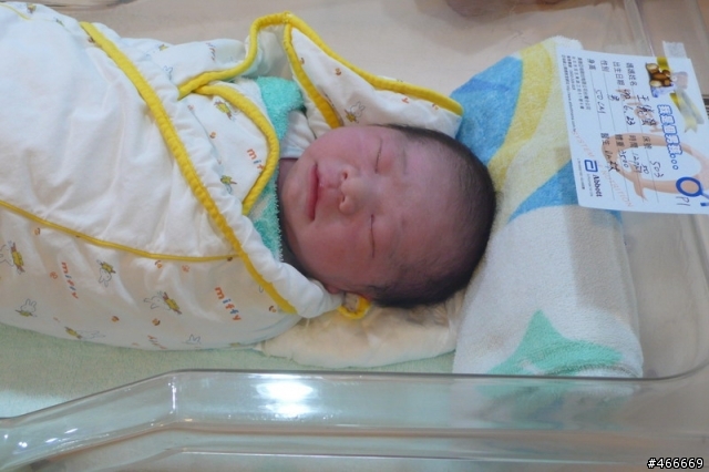 阿傑的小朋友出生了