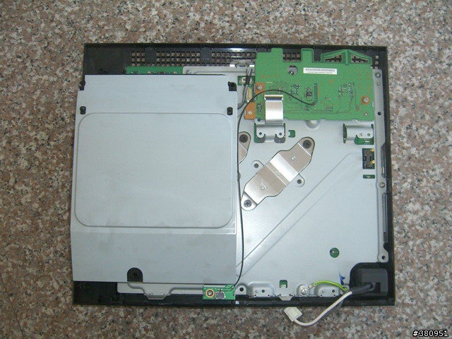 [分享] PS3 過保後..讀不到片子怎麼辦? 自己動手拆 [拆裝流程]
