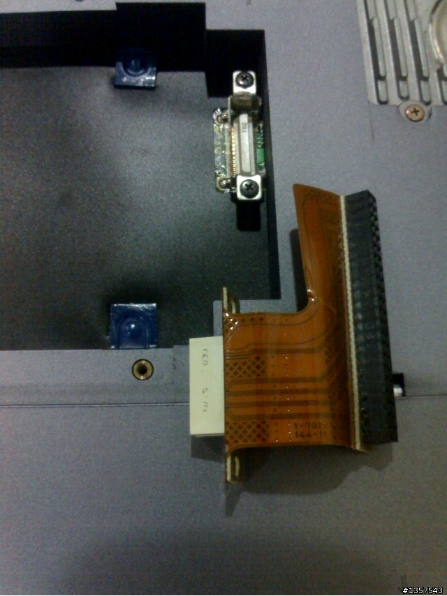 2.5" HD 連接線斷了 （型號：PCG-XG500)
