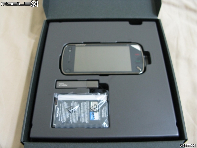 黑暗勢力已經來襲...Nokia N97 黑魂版開箱