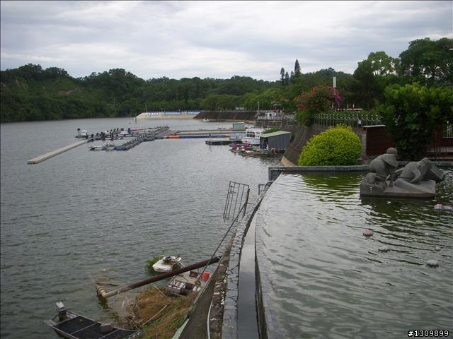 苗栗明德水庫環湖 , 外加水舞煙火秀