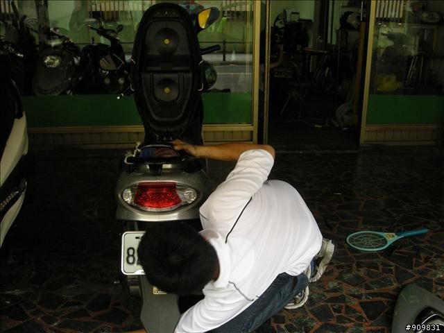 [分享] 低調高手125R~
