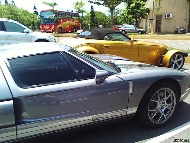 FORD GT