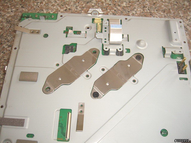 [分享] PS3 過保後..讀不到片子怎麼辦? 自己動手拆 [拆裝流程]