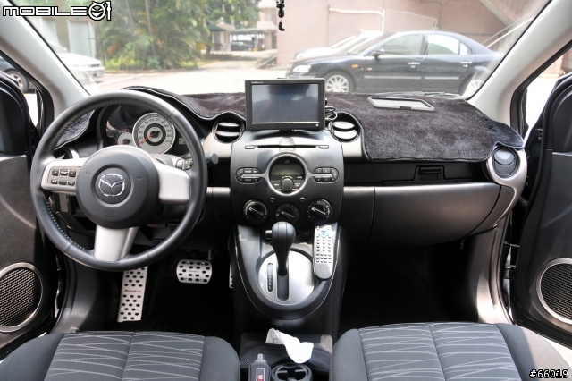 Mazda2階段換裝，長期分享～(6/18更新"燈光饗宴"...)