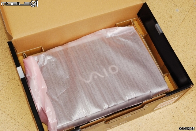 [分享]燒喔!Sony VGN-Z46TD/B  開箱