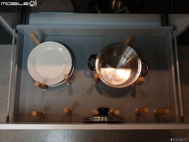 黑與紅的邂逅