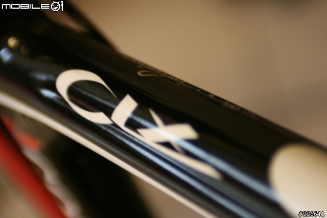[分享] 女王大人的 Colnago CLX 終於完工準備上路了!