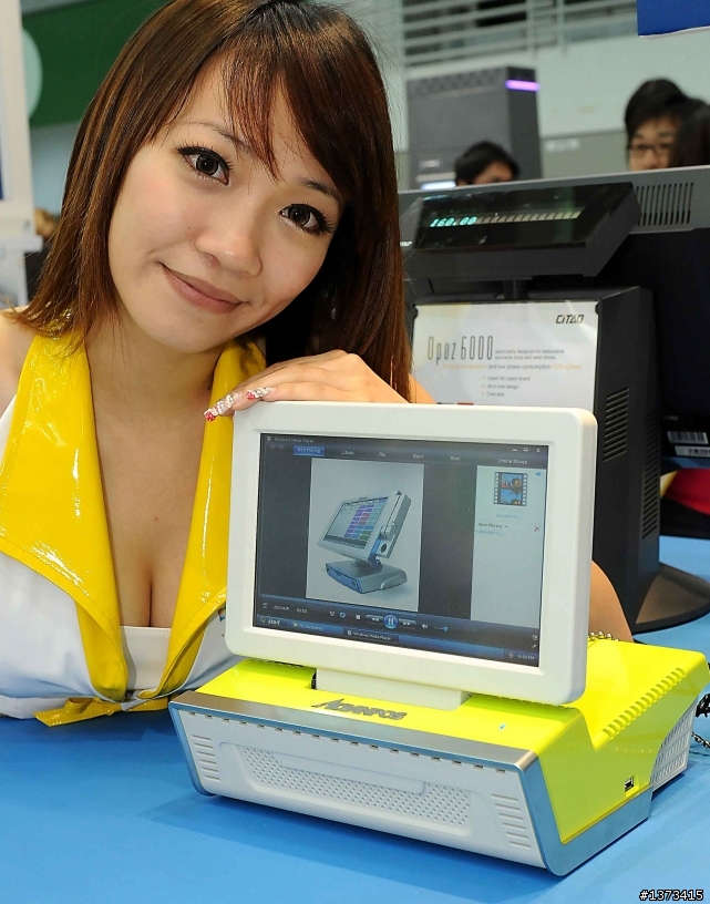 Computex上的Windows Embedded平台裝置...show girl不錯~