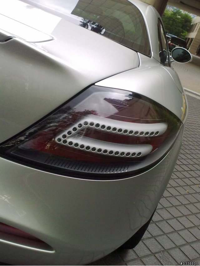 一次三台 卡雷拉   SLR R35  到君悅喝咖啡