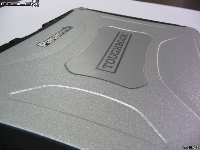 [分享]娘砲閃開，給我真正的Tough ~~Panasonic TOUGHBOOK 偽開箱文