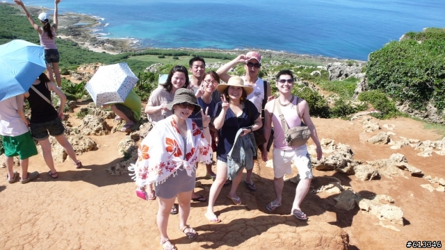 墾丁之旅可以幫我刪掉左後方的路人嗎~~感謝