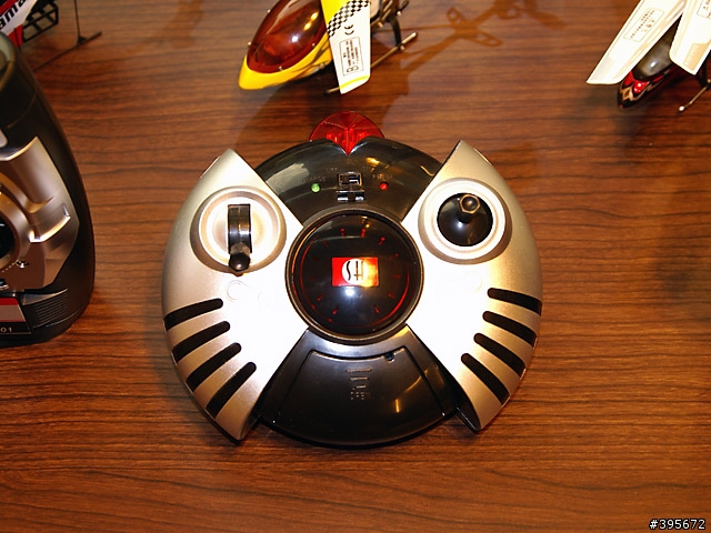 [敗]實現室內飛行的夢想！三款入門雙槳電動直昇機分享
