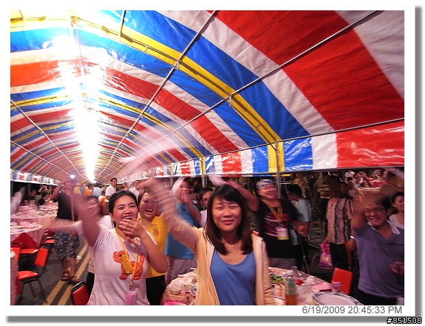 [影片分享98/10/26]2009荖濃溪鐵人三項遲到的影片分享囉~~