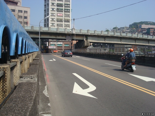 夢想中之「自由車環台大賽」部分賽段路線修正之探勘，並加演「風櫃嘴10之5－34分24秒」