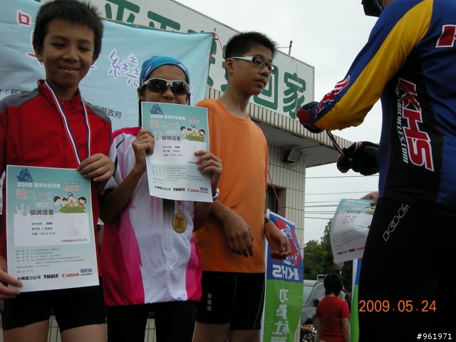 女兒第一次30KM比賽~~