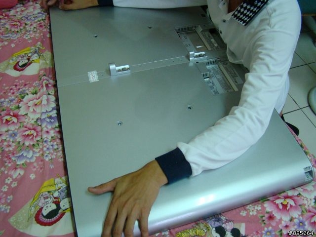 [詳細解剖文]JVC LT-42WX70高畫質專業Adobe色域顯色液晶顯示器