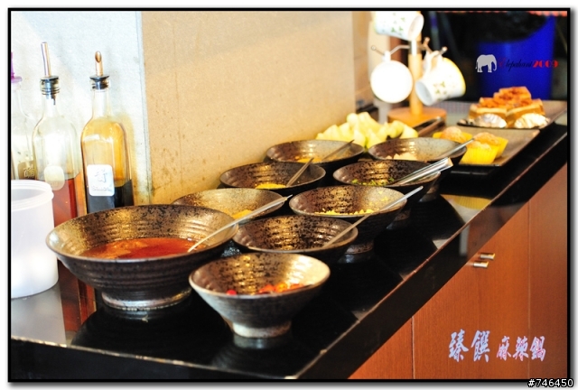 [店家分享]內湖臻饌麻辣鍋----吃到飽再加美味甜點...