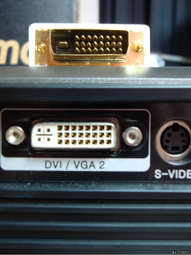 【開箱文】投影機~~夯~~OPTOMA HW628開箱記(新手上路之初體驗)