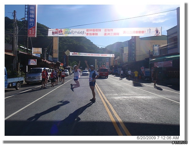 [影片分享98/10/26]2009荖濃溪鐵人三項遲到的影片分享囉~~