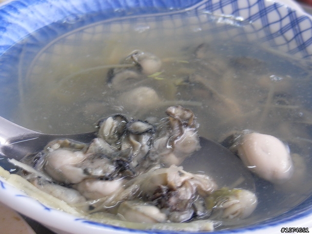(高雄美食)鹽埕區木屋家常料理~~小黃（開業已近３８年，我在近３０年前就光顧過了）