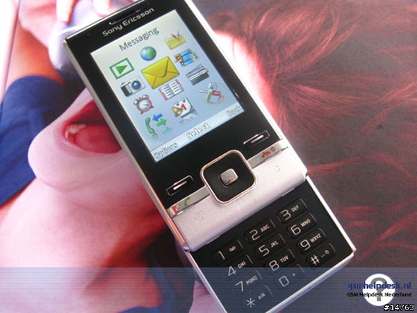 Sony Ericsson T715