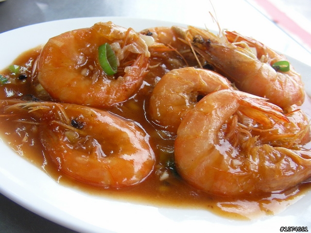 (高雄美食)鹽埕區木屋家常料理~~小黃（開業已近３８年，我在近３０年前就光顧過了）
