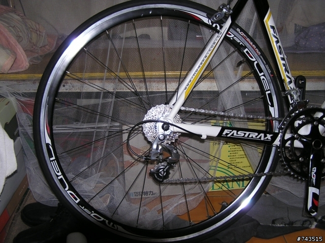 請問這台公路車可買嗎？
