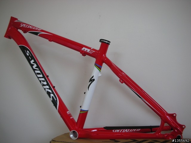 [ 開箱 ] SPECIALIZED m5車架...........一些雜物!!