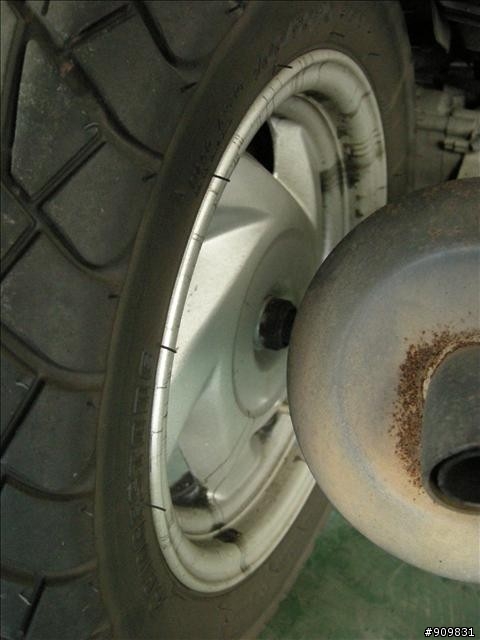 [分享] 低調高手125R~