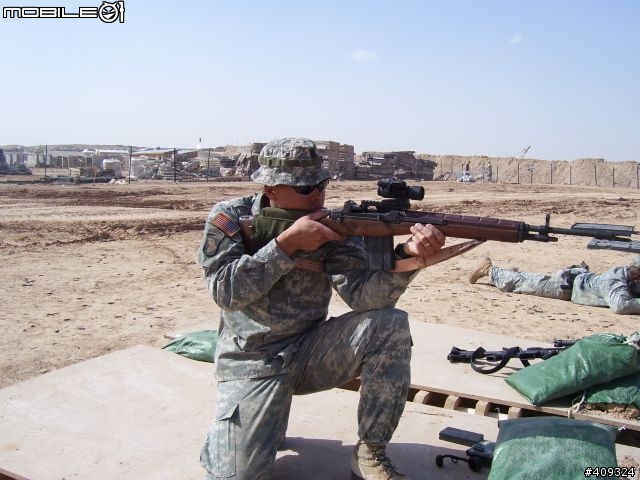 [閒聊]_為甚麼美軍右臂的國旗是反的?
