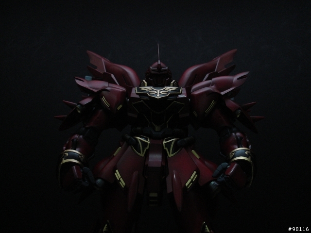 [分享]Gundam UC 紅色彗星再降臨!!