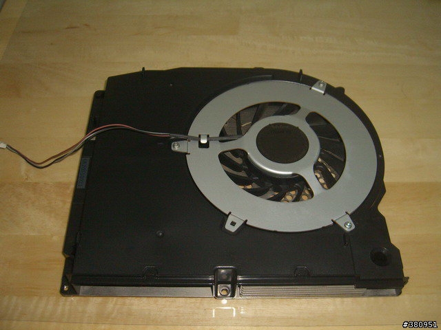 [分享] PS3 過保後..讀不到片子怎麼辦? 自己動手拆 [拆裝流程]