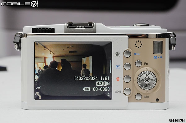 [快訊]Olympus E-P1台灣實機發表無公佈售價
