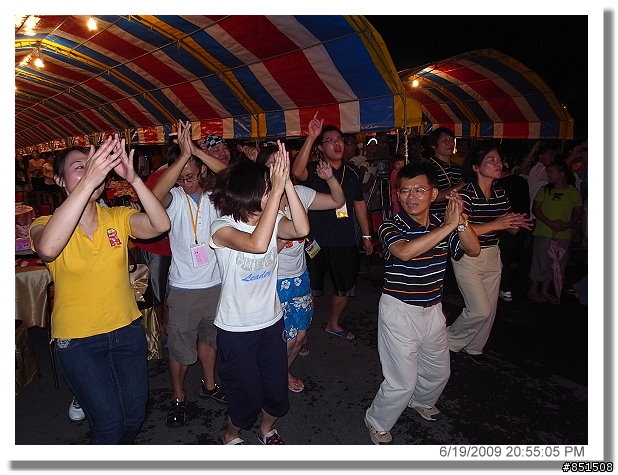 [影片分享98/10/26]2009荖濃溪鐵人三項遲到的影片分享囉~~