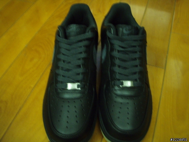 NIKE AIR FORCE 1 黑鱷魚