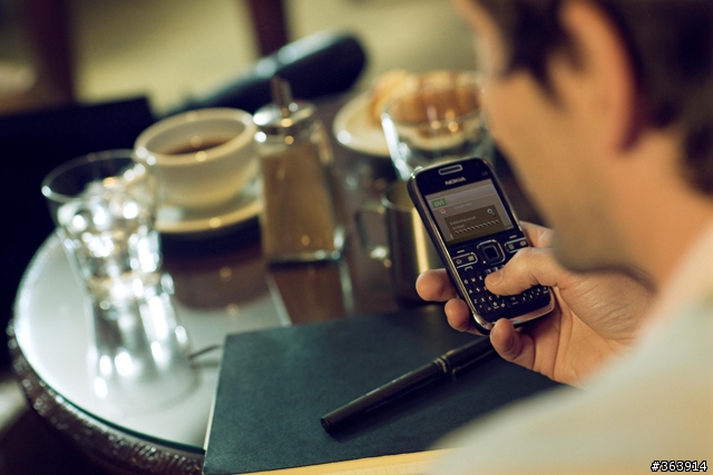 NOKIA新機發表 觸控音樂第2支--5530XM、E71升級後繼--E72