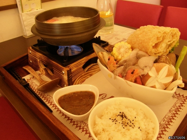 [景點]後龍鎮~~祕密193異風料理{店內有提供單車架讓你好停車}